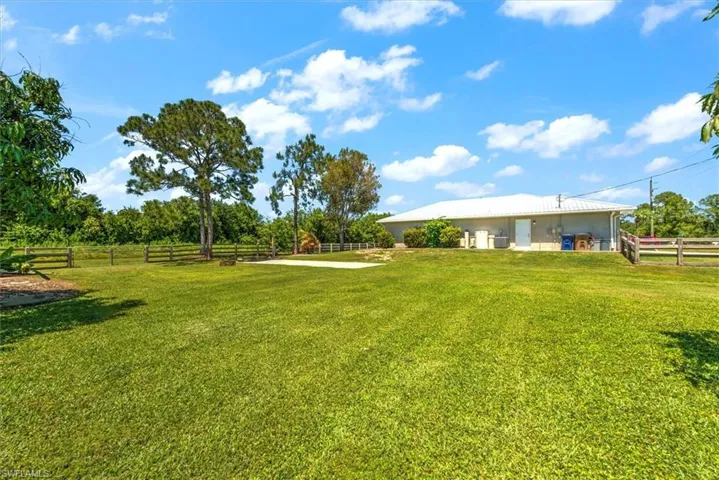 6039  Higgins  AVE, Fort Myers, FL 33905
