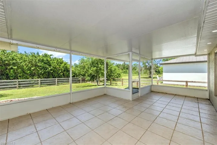 6039  Higgins  AVE, Fort Myers, FL 33905