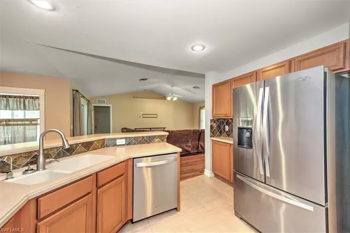 6039  Higgins  AVE, Fort Myers, FL 33905