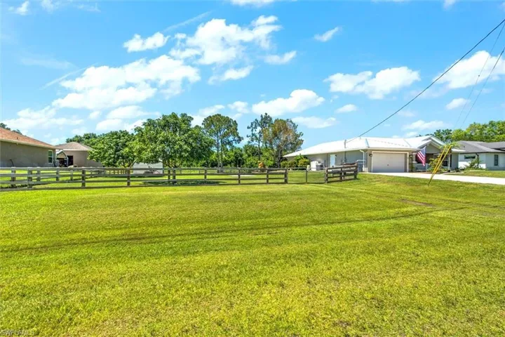 6039  Higgins  AVE, Fort Myers, FL 33905