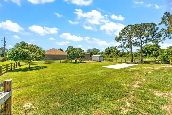6039  Higgins  AVE, Fort Myers, FL 33905
