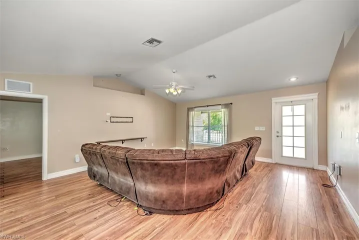6039  Higgins  AVE, Fort Myers, FL 33905