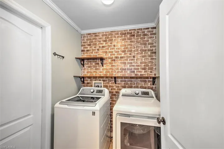 6039  Higgins  AVE, Fort Myers, FL 33905