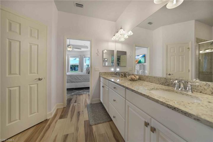 2713  Vareo  CT, CAPE CORAL, FL 33991