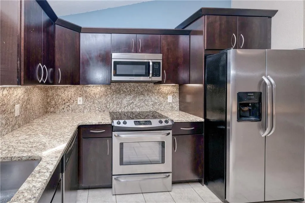 9155 Aster RD, Fort Myers, FL 33967,225063080