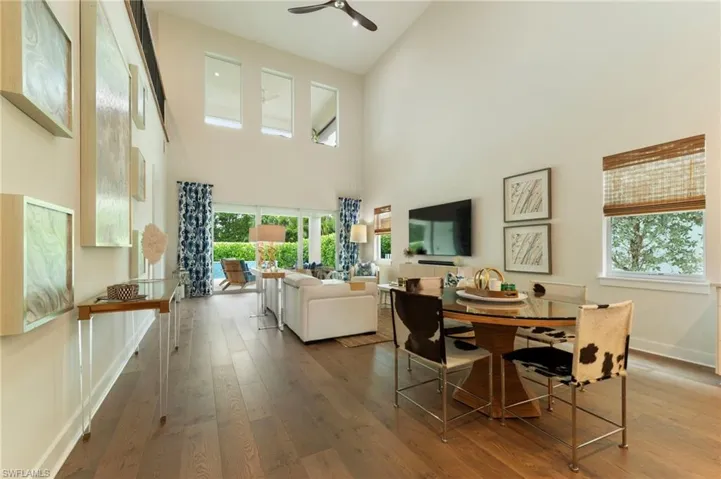 158 Cambria Ln, Naples, Florida 34112