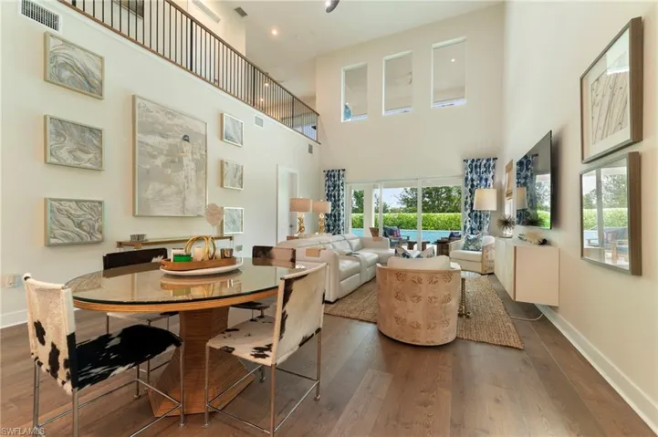 158 Cambria Ln, Naples, Florida 34112