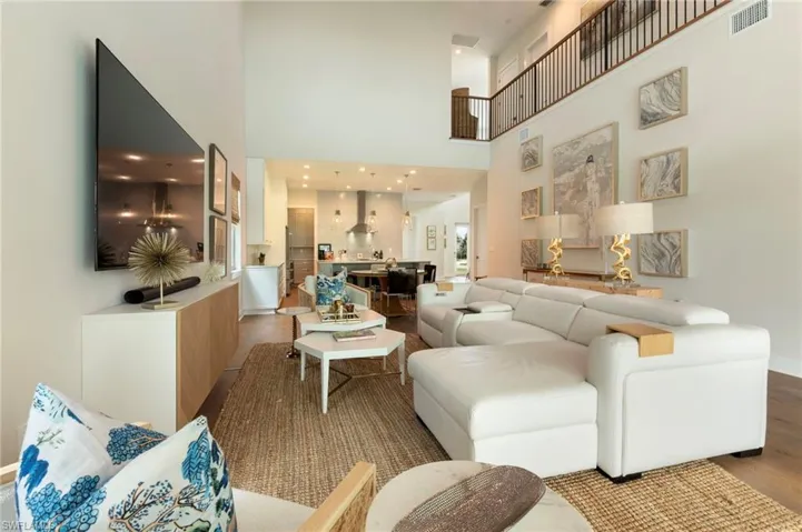 158 Cambria Ln, Naples, Florida 34112
