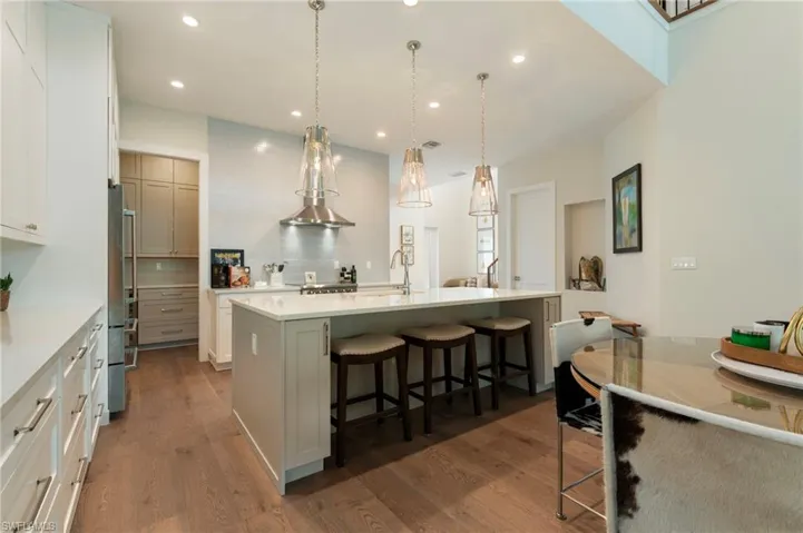 158 Cambria Ln, Naples, Florida 34112