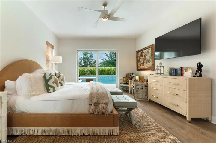 158 Cambria Ln, Naples, Florida 34112