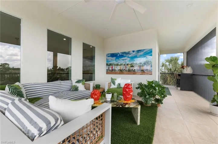 158 Cambria Ln, Naples, Florida 34112
