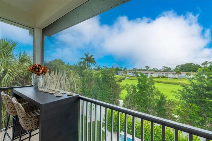 158 Cambria Ln, Naples, Florida 34112