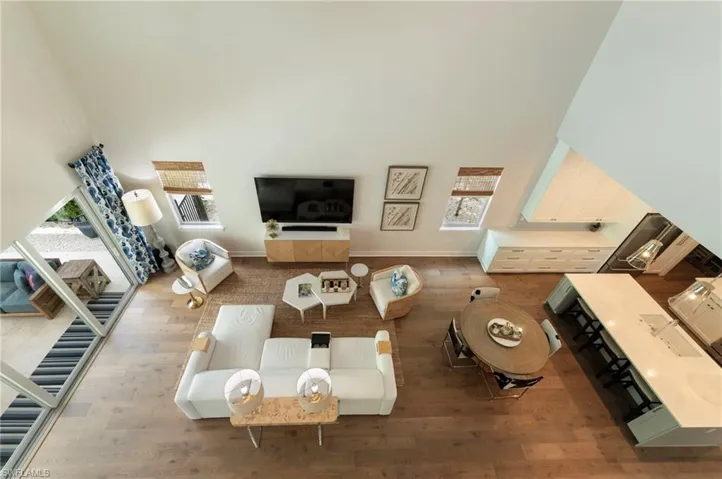 158 Cambria Ln, Naples, Florida 34112