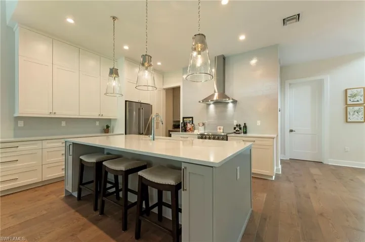 158 Cambria Ln, Naples, Florida 34112