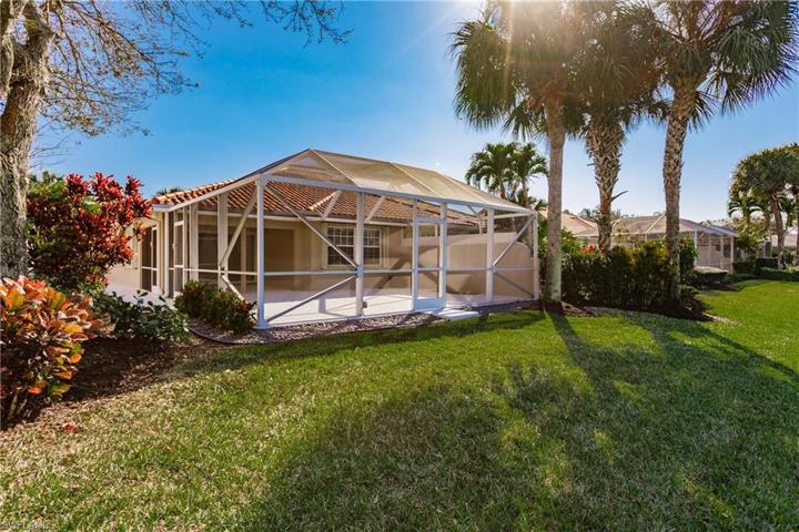 5041  Ventura  CT, Naples, FL 34109