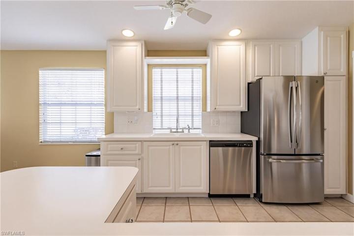 5041  Ventura  CT, Naples, FL 34109