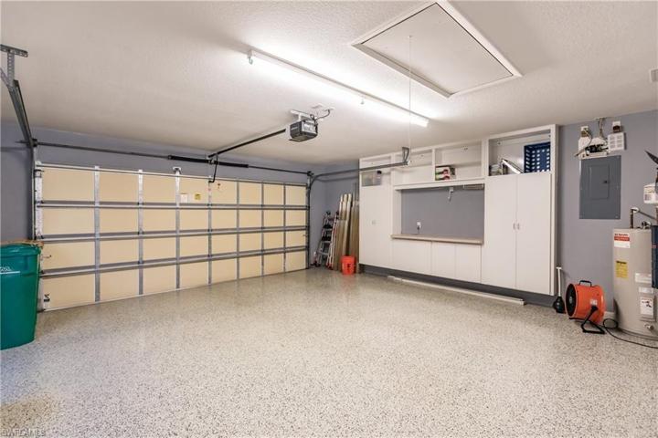 We rarely show garage pics!  So clean and nice!!
