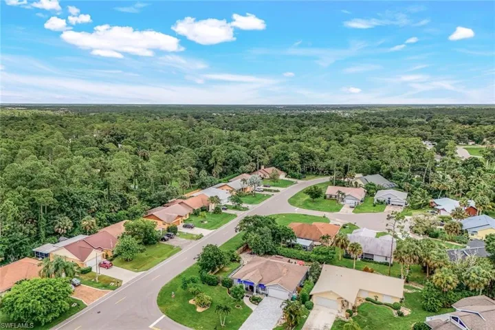 Welcome to the quaint neighborhood of Quail Hollow!