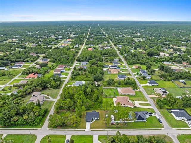 103 6th St, Lehigh Acres, Florida 33972
