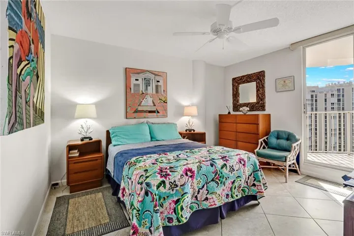 4041  Gulf Shore N BLVD, Naples, FL 34103