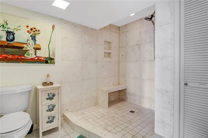4041  Gulf Shore N BLVD, Naples, FL 34103