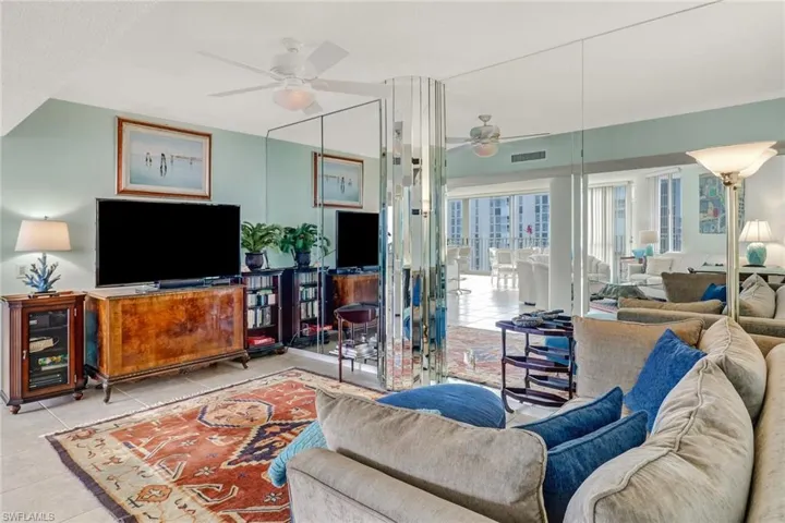 4041  Gulf Shore N BLVD, Naples, FL 34103