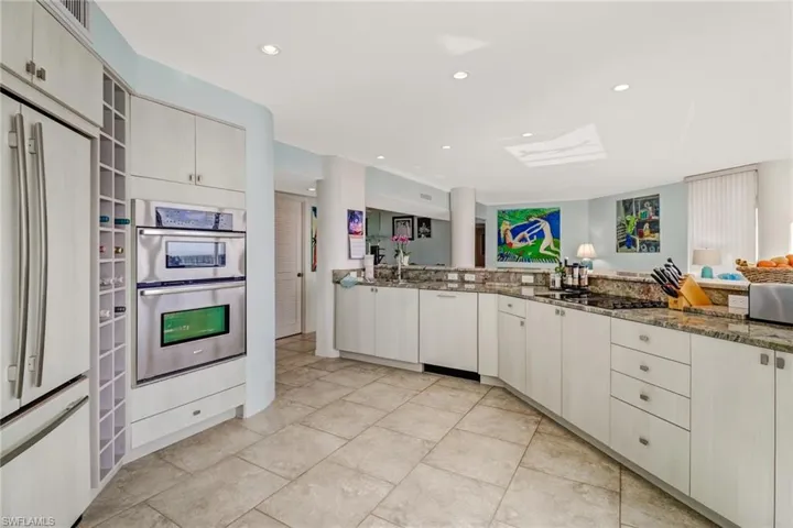 4041  Gulf Shore N BLVD, Naples, FL 34103