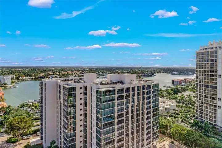 4041  Gulf Shore N BLVD, Naples, FL 34103