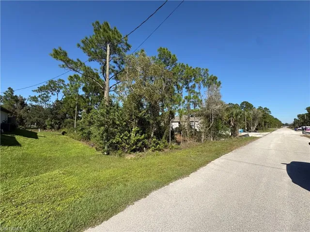 507 Keller St E, Lehigh Acres, Florida 33974