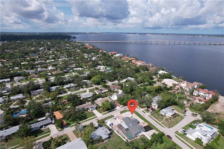 Caloosahatchee River!