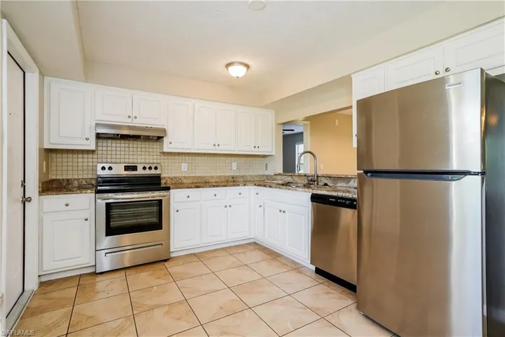 405 Se 8th Ter, Cape Coral, Florida 33990