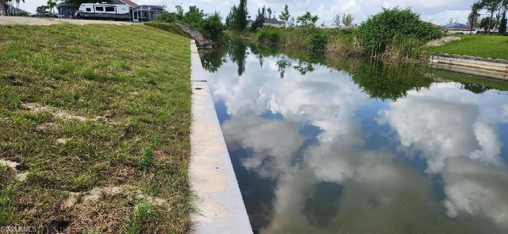 2144 Nw 17th Ave, Cape Coral, Florida 33993
