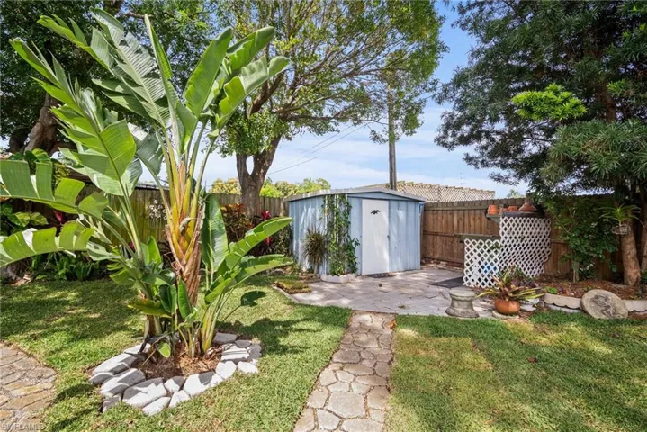 1899 41st St N, St. Petersburg Fl 33713