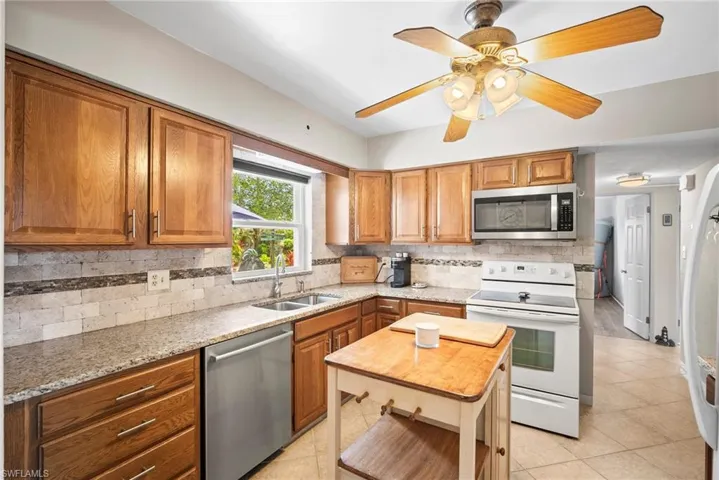 1899 41st St N, St. Petersburg Fl 33713