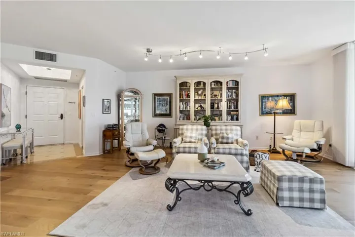 1001  Arbor Lake  DR, Naples, FL 34110