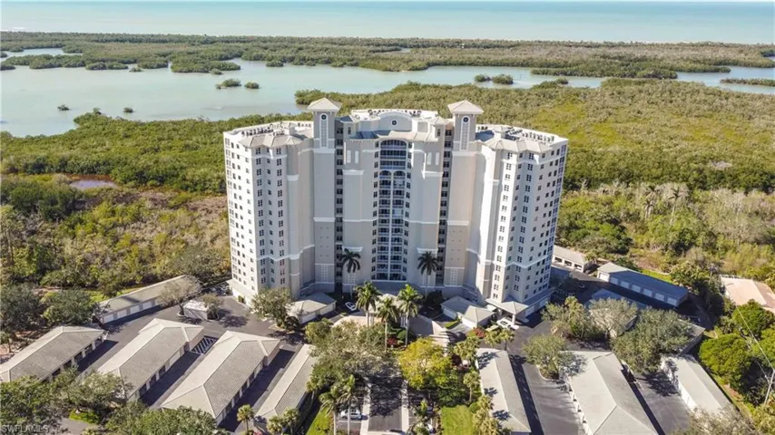 1001  Arbor Lake  DR, Naples, FL 34110