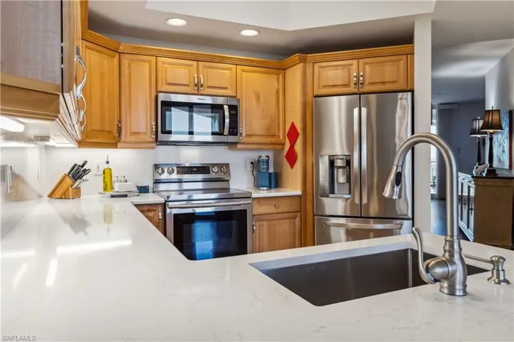 1001  Arbor Lake  DR, Naples, FL 34110