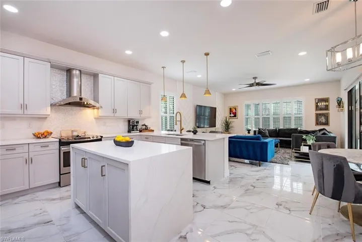3094 Hudson Ter, Naples, Florida 34119