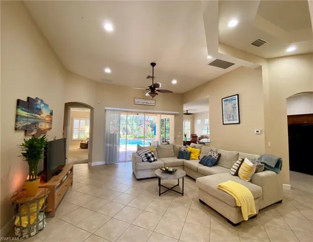 7806 Founders CIR, NAPLES FL 34104