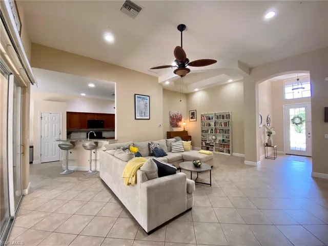 7806 Founders CIR, NAPLES FL 34104