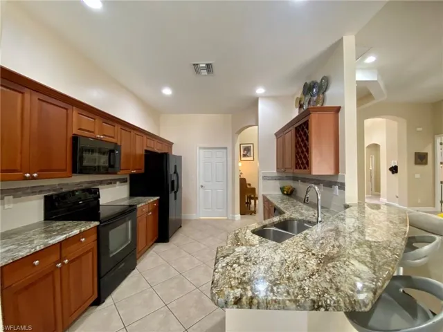 7806 Founders CIR, NAPLES FL 34104