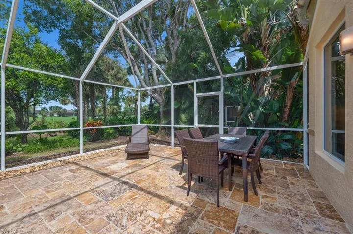 Large Screened in Patio