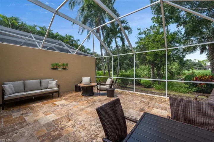 Large Screened in Patio