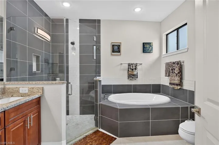 307 Gleason Pkwy, Cape Coral, Florida 33914