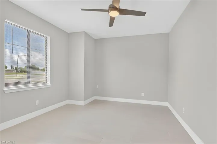 307 Gleason Pkwy, Cape Coral, Florida 33914