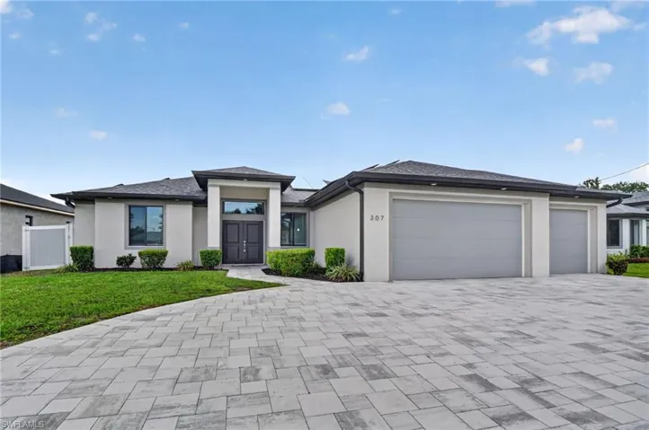 307 Gleason Pkwy, Cape Coral, Florida 33914