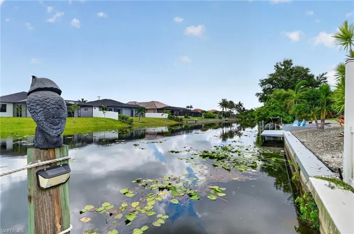 307 Gleason Pkwy, Cape Coral, Florida 33914
