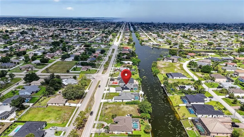 307 Gleason Pkwy, Cape Coral, Florida 33914