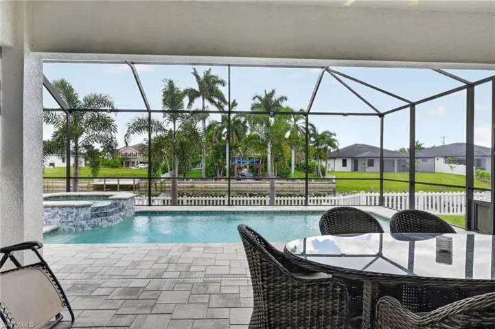 307 Gleason Pkwy, Cape Coral, Florida 33914