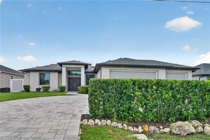 307 Gleason Pkwy, Cape Coral, Florida 33914